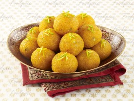 Motichoor Ladoo Fried, sweet batter drops garnished with pistachios image preview